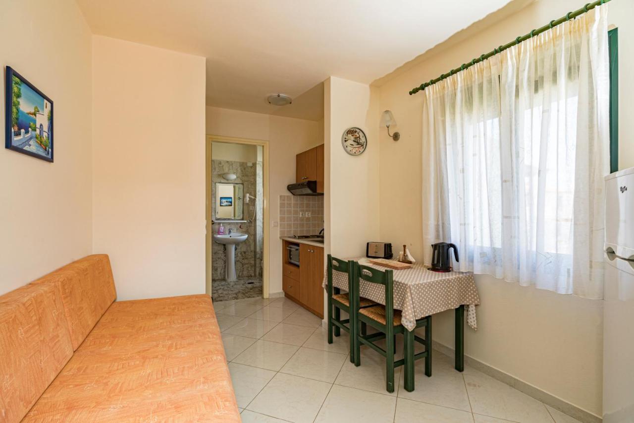 Gianna Apartments Almirida Екстериор снимка