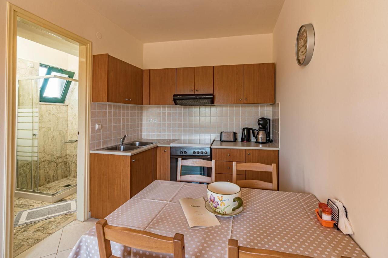 Gianna Apartments Almirida Екстериор снимка