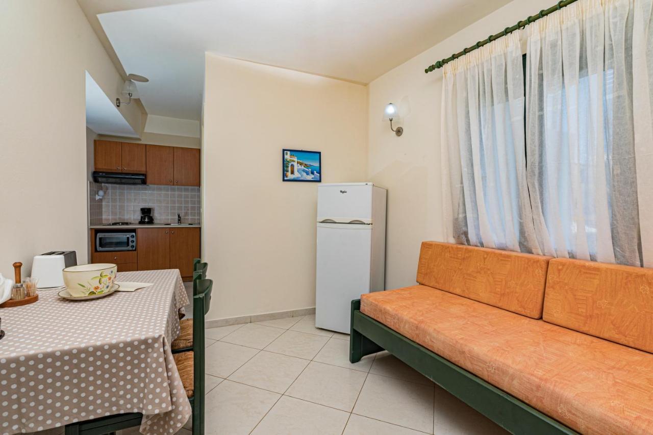 Gianna Apartments Almirida Екстериор снимка